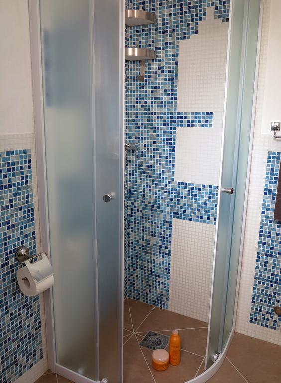 Apartments Rotiroti Задар Стая снимка