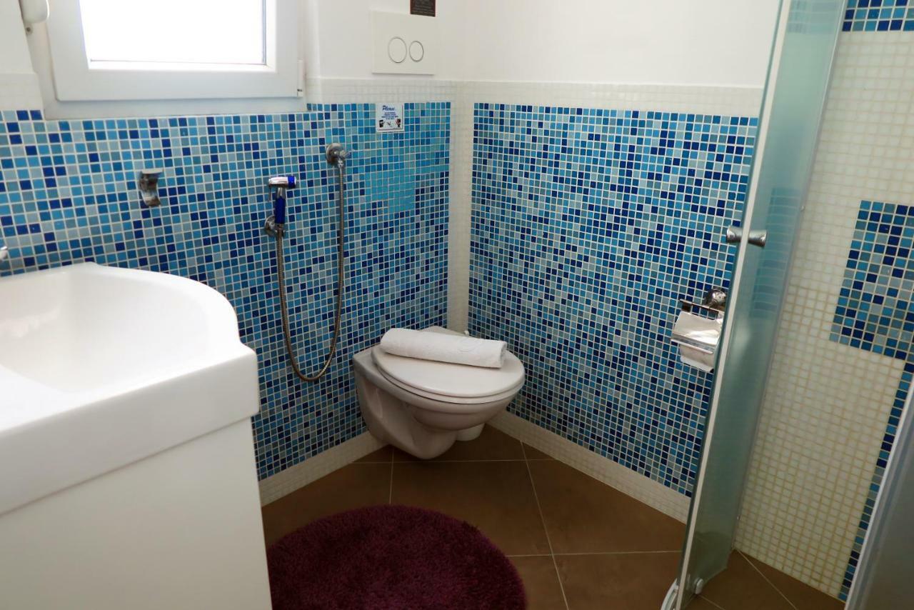 Apartments Rotiroti Задар Екстериор снимка