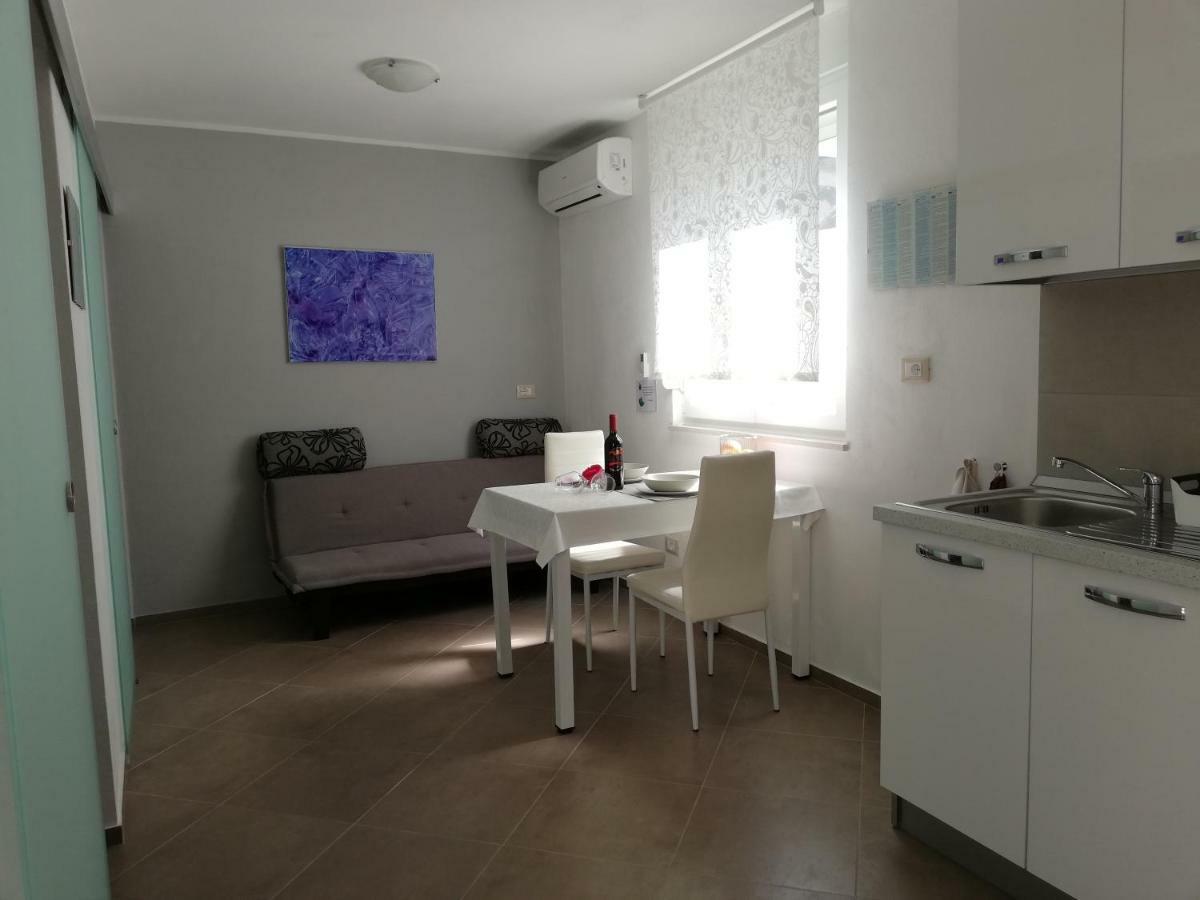 Apartments Rotiroti Задар Екстериор снимка