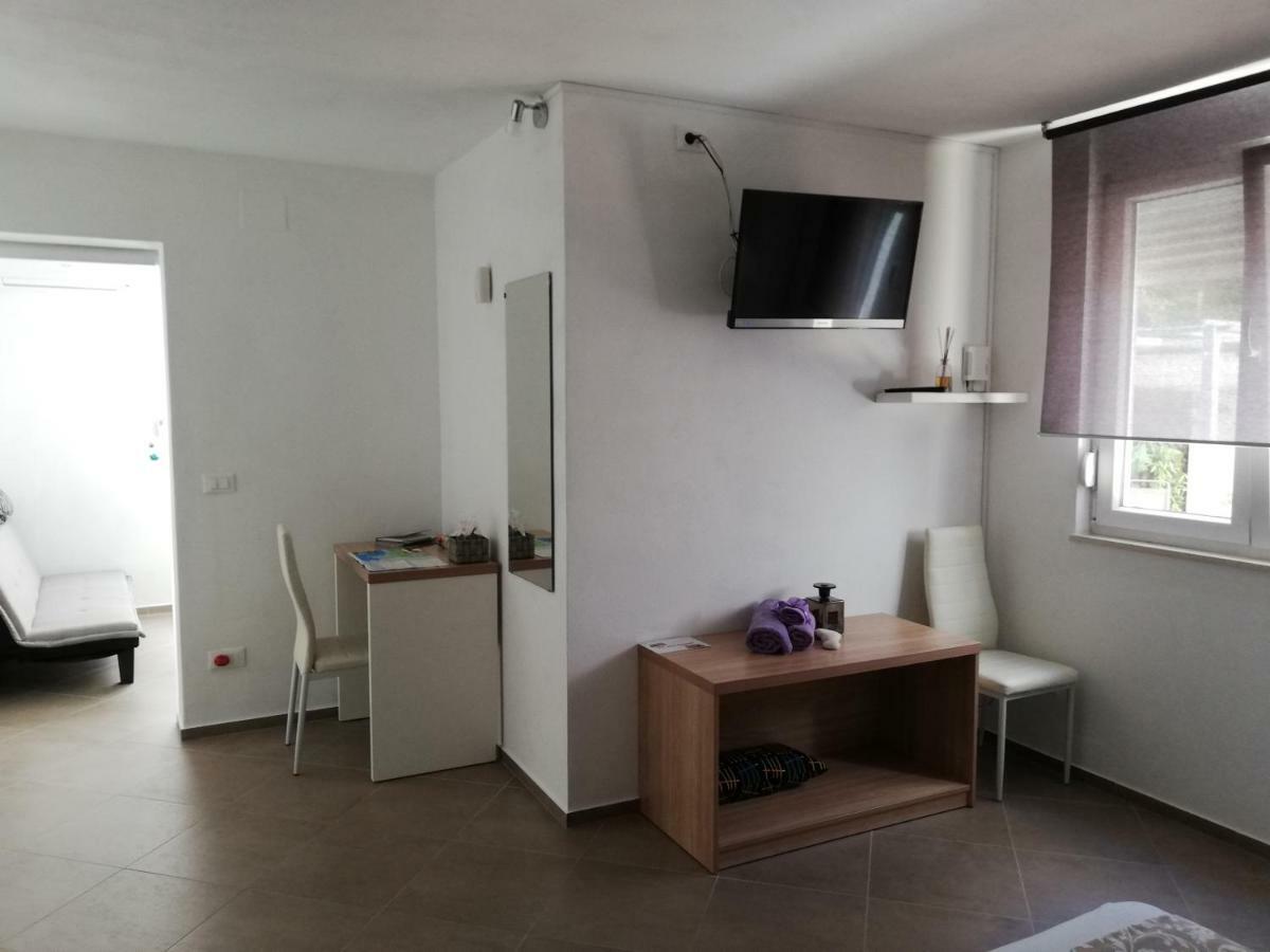 Apartments Rotiroti Задар Екстериор снимка