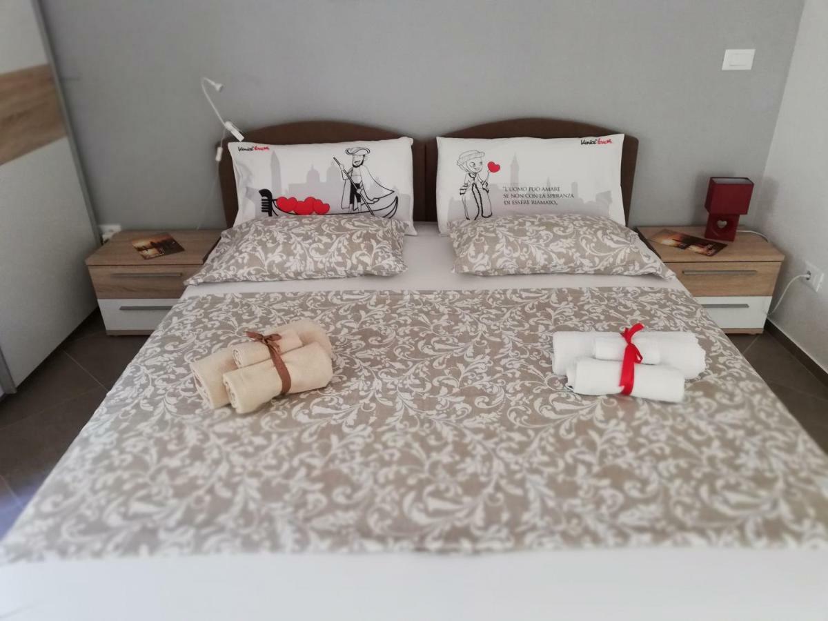 Apartments Rotiroti Задар Екстериор снимка